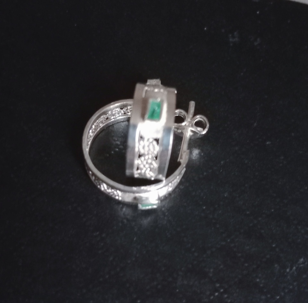 ARETES CASANDRA FILI